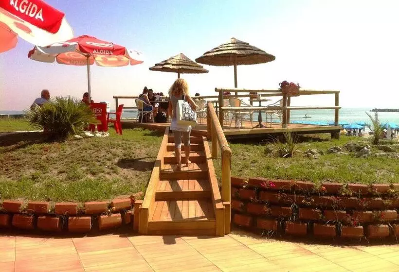 Airone Bianco Residence Village