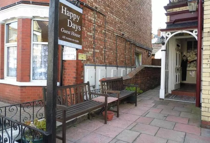 Majatalo Happy Days Guesthouse