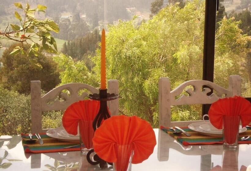 הוסטל Miravalle Suites