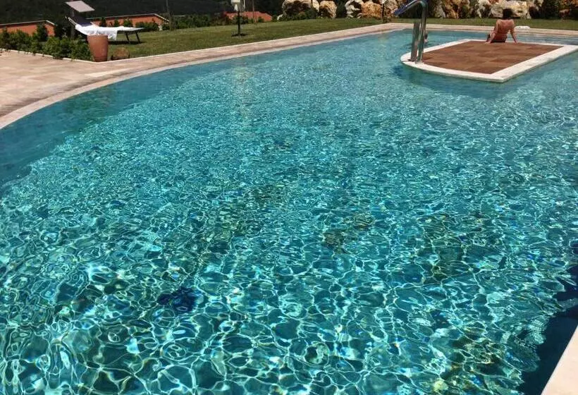 Hotelli Agriturismo Borghetto Il Montino