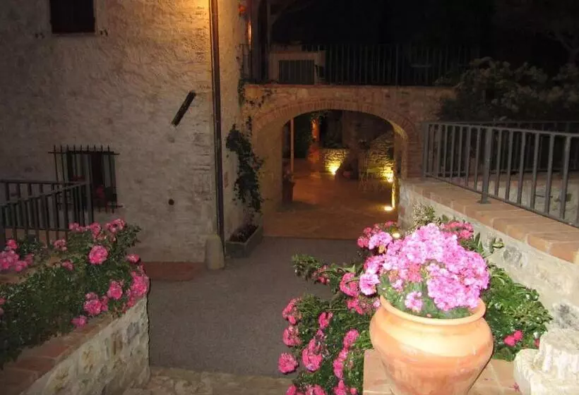 Hotelli Agriturismo Borghetto Il Montino