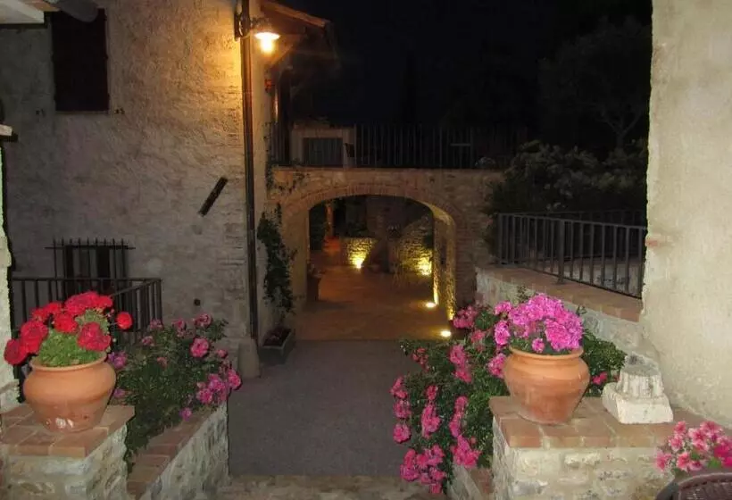 Hotelli Agriturismo Borghetto Il Montino