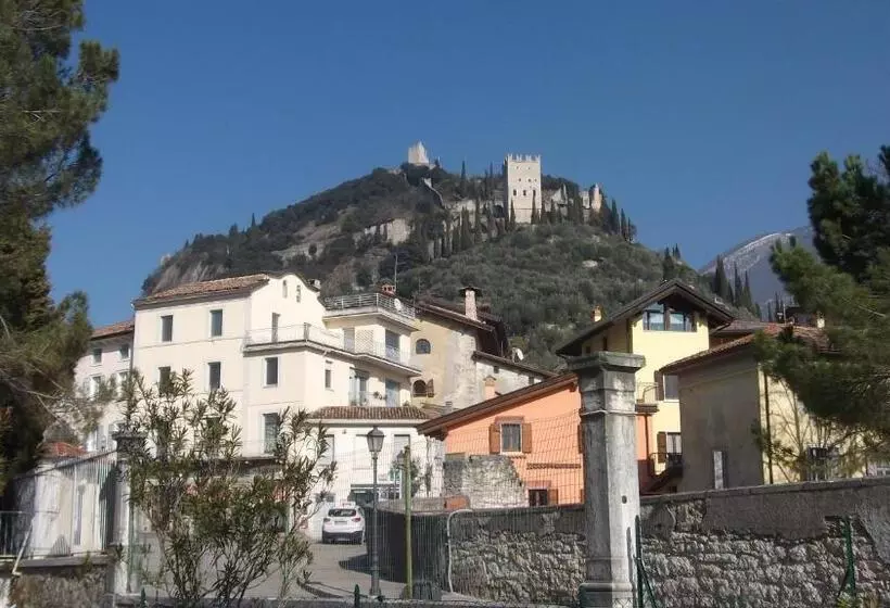 پانسیون Gardarco Camere , O Suite Studios, O Appartamento