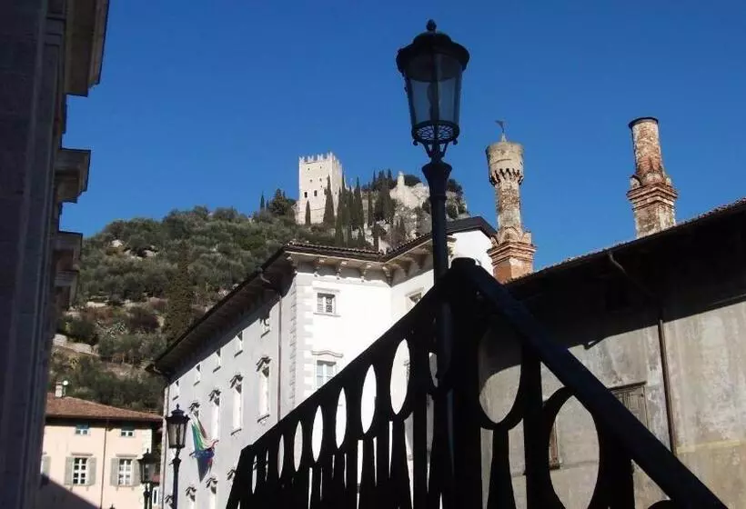 پانسیون Gardarco Camere , O Suite Studios, O Appartamento