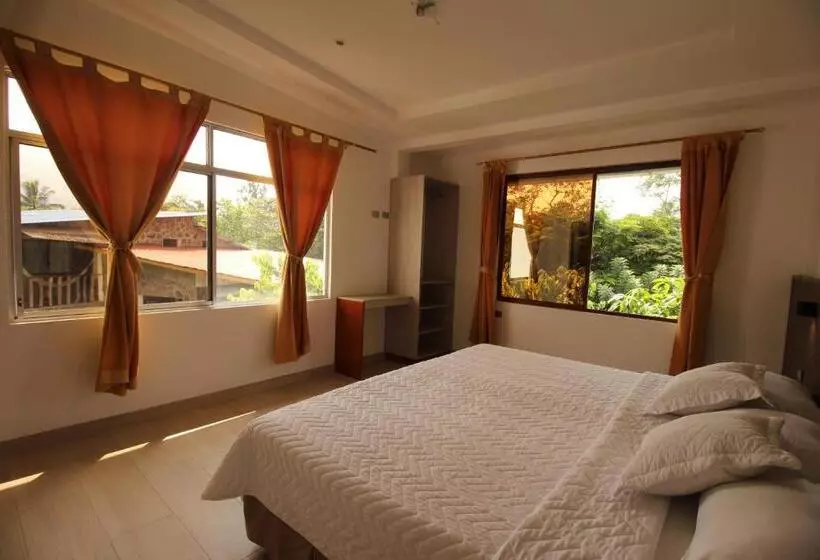 پانسیون Lava House Hostal