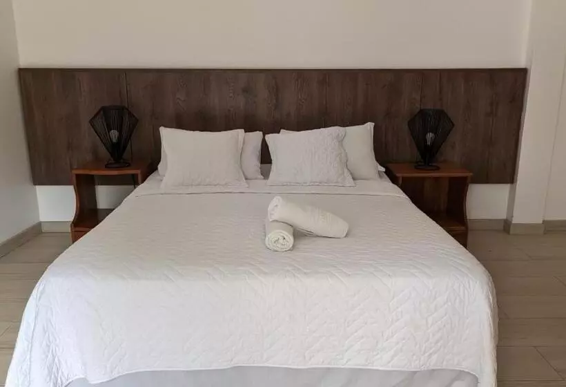 پانسیون Lava House Hostal