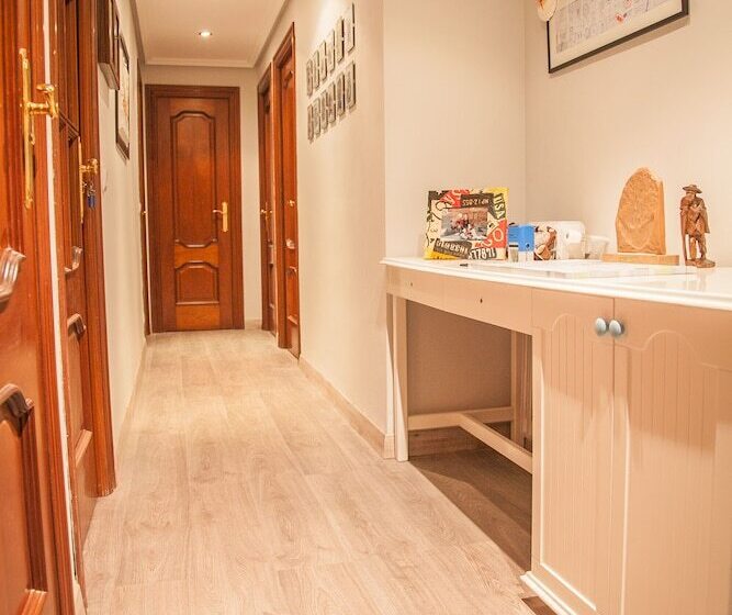 Pensión Parque Del Ebro