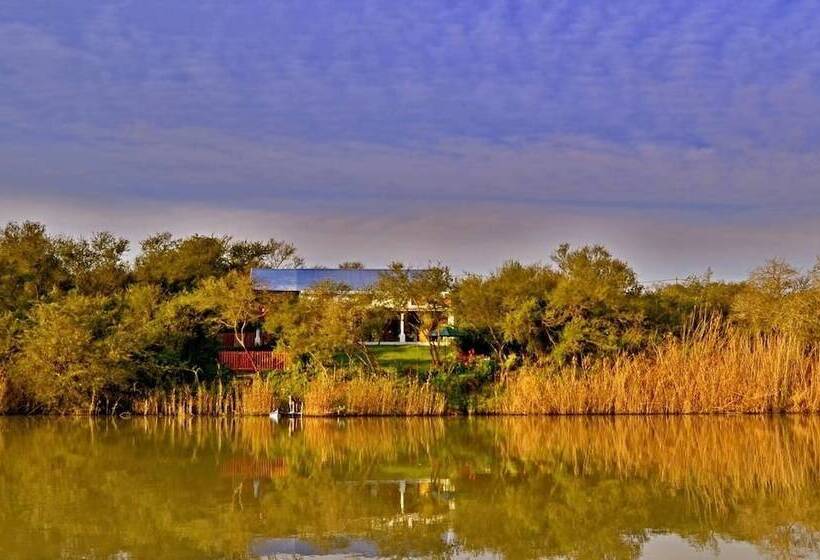 مبيت وإفطار Umlambo River Lodge