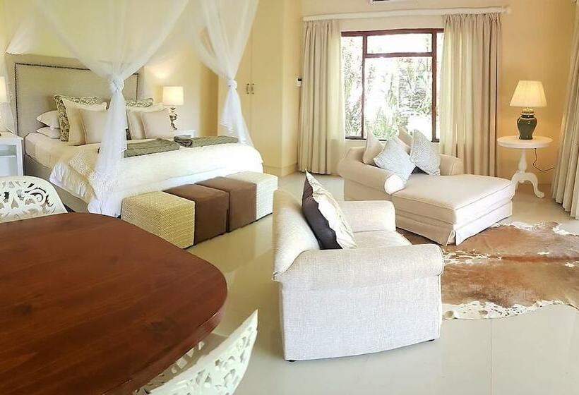 مبيت وإفطار Umlambo River Lodge