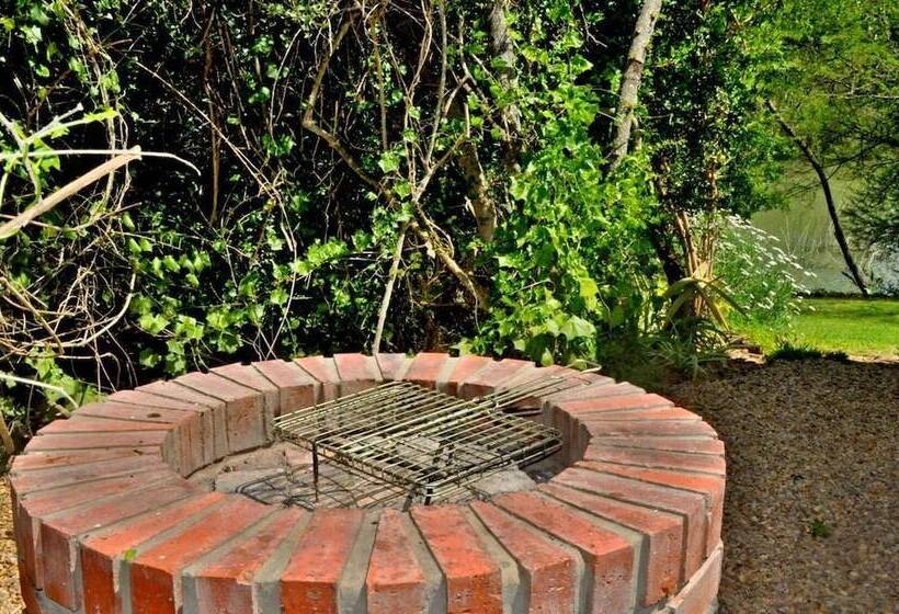 مبيت وإفطار Umlambo River Lodge