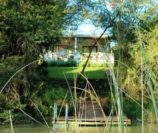 ベッドアンドブレックファースト Umlambo River Lodge