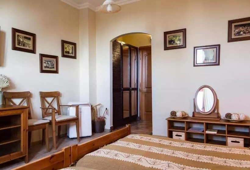 Hangya Panzió és étterem