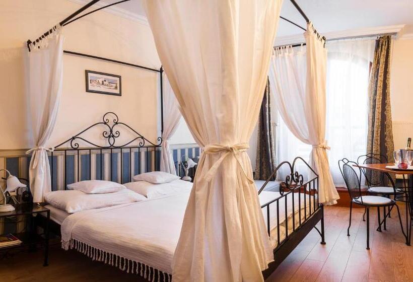 Hangya Panzió és étterem