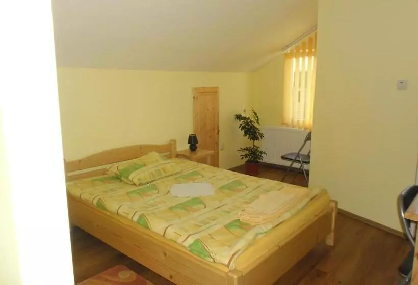پانسیون Casa Sidor