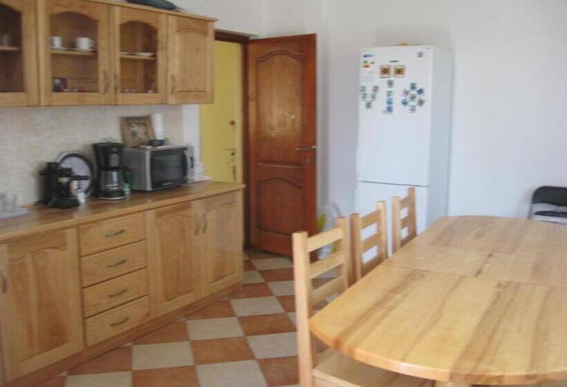 پانسیون Casa Sidor