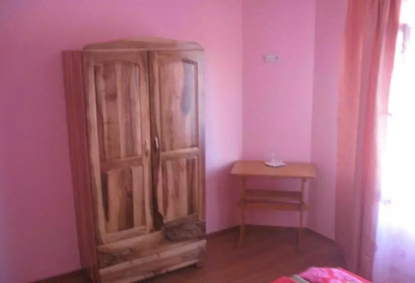 پانسیون Casa Sidor