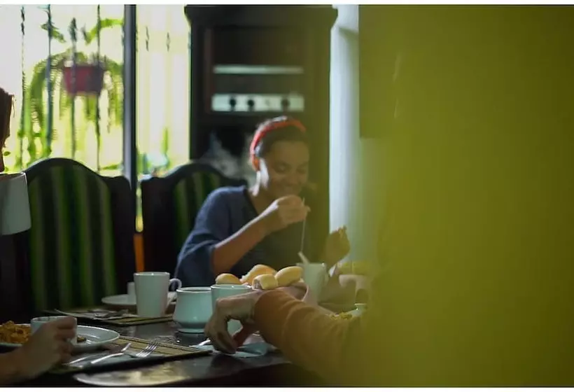 پانسیون Hostal Guatefriends