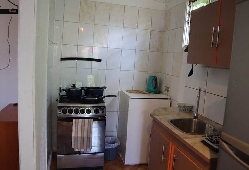 پانسیون Hostal Sunset