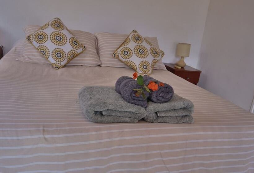 پانسیون Hostal Sunset