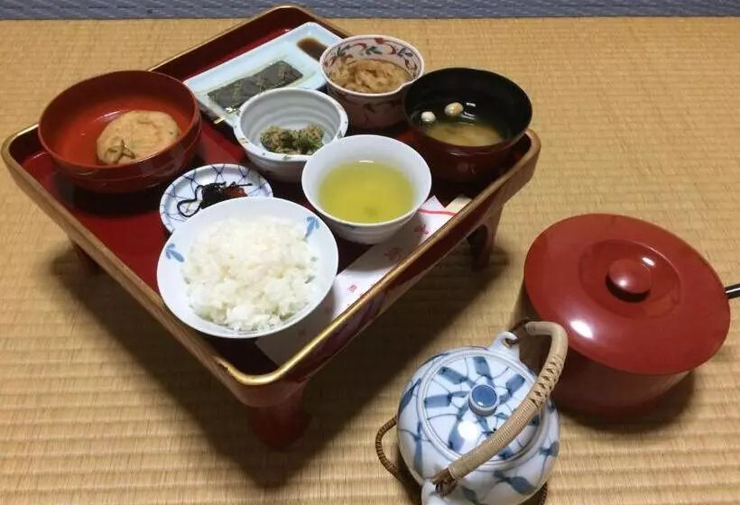 Majatalo 高野山 宿坊 熊谷寺  Koyasan Shukubo Kumagaiji