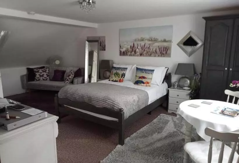 Majatalo Marjune Guest House