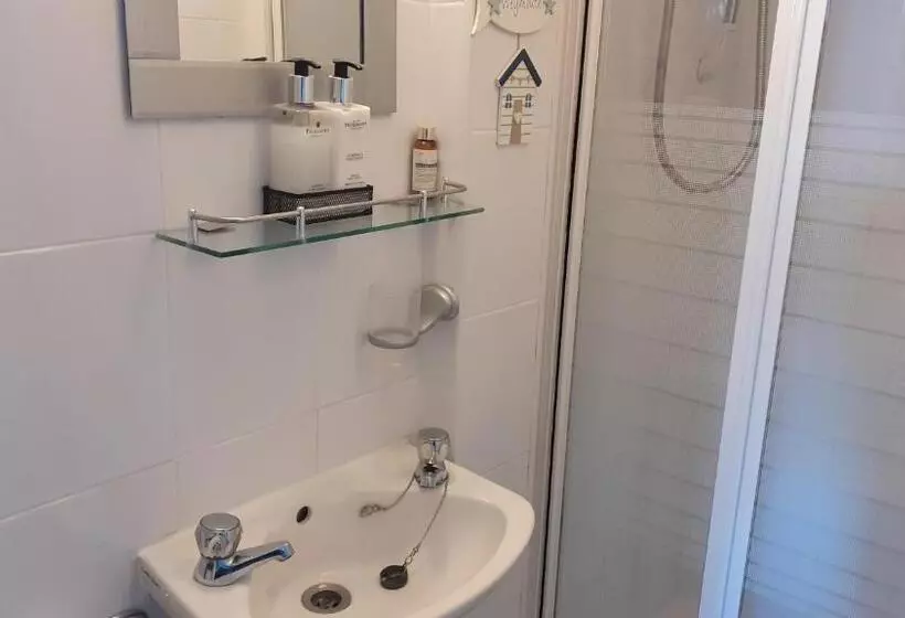 Majatalo Marjune Guest House