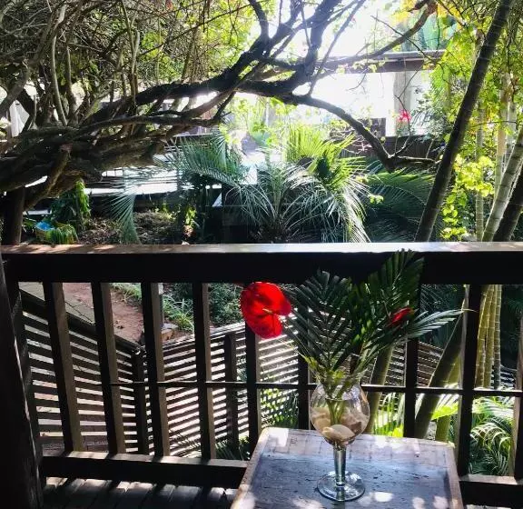 پانسیون Pousada Aloha Beach House