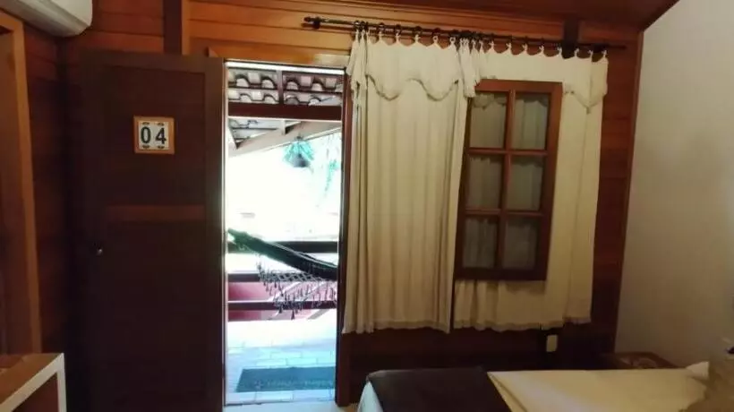 پانسیون Pousada Sitio Das Flores 12 Km De Macacos Nova Lima