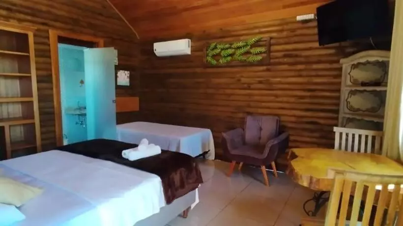 پانسیون Pousada Sitio Das Flores 12 Km De Macacos Nova Lima