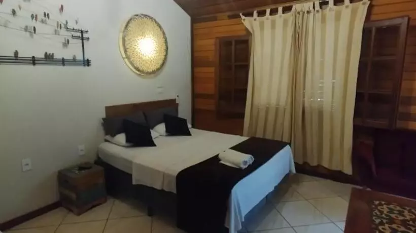 پانسیون Pousada Sitio Das Flores 12 Km De Macacos Nova Lima