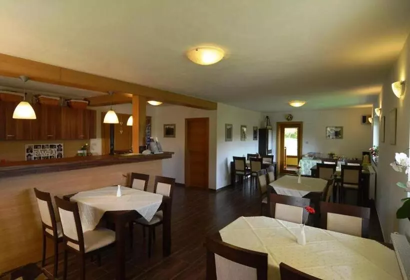 Majatalo Villa Gold
