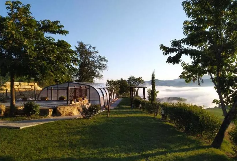 Hotelli Villa Colticciola Agriturismo Marche