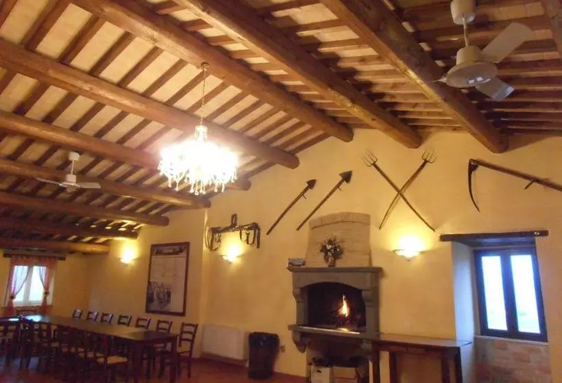 Hotelli Villa Colticciola Agriturismo Marche