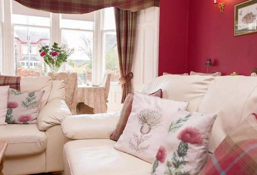 Majatalo Chrialdon House