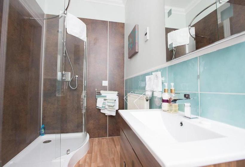 펜션 Chrialdon House