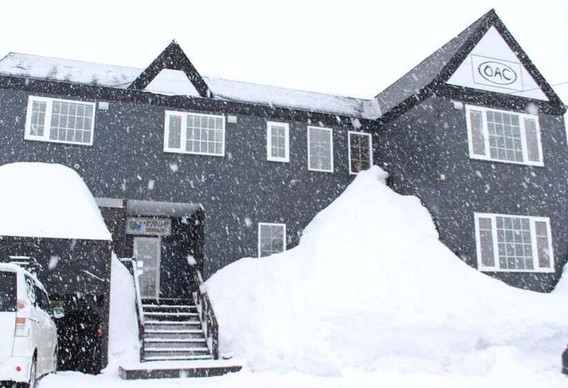 פנסיון Niseko Oac Lodge