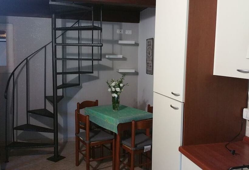 فندق Agriturismo Torre Flavia