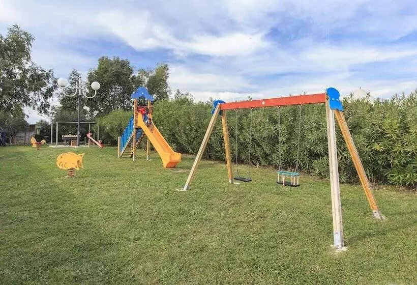 Hotelli Agriturismo Torre Flavia