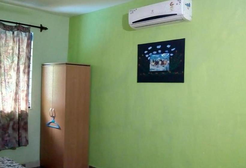 פנסיון Aguiar Guest House