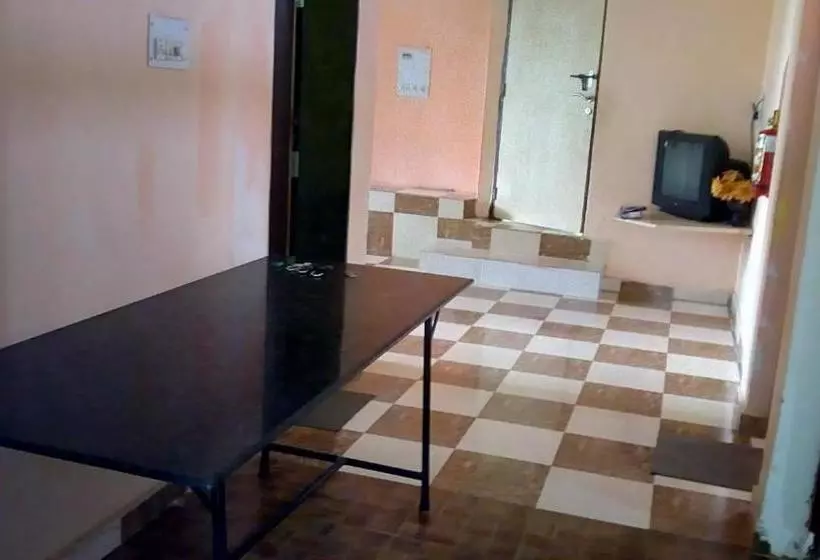 Majatalo Aguiar Guest House