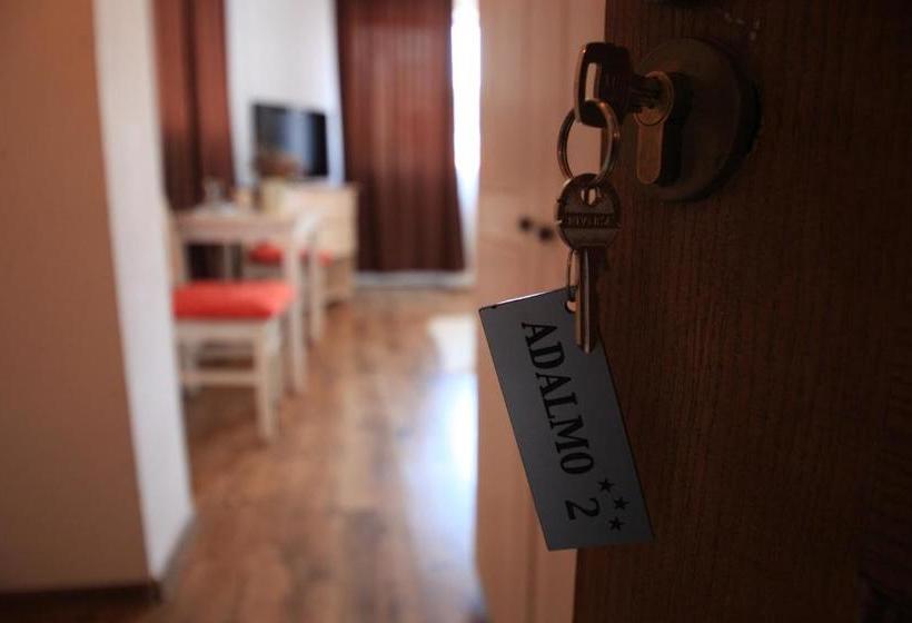 بنسيون Casa Adalmo