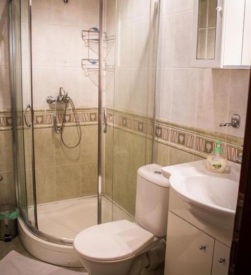 بنسيون Hubert Varga