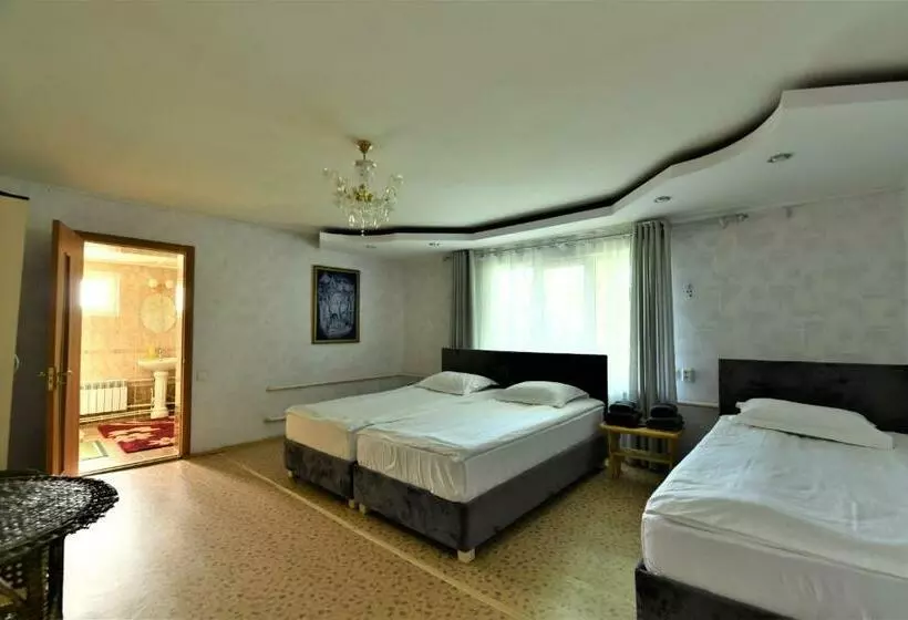 پانسیون Jamilya B&b Guest House