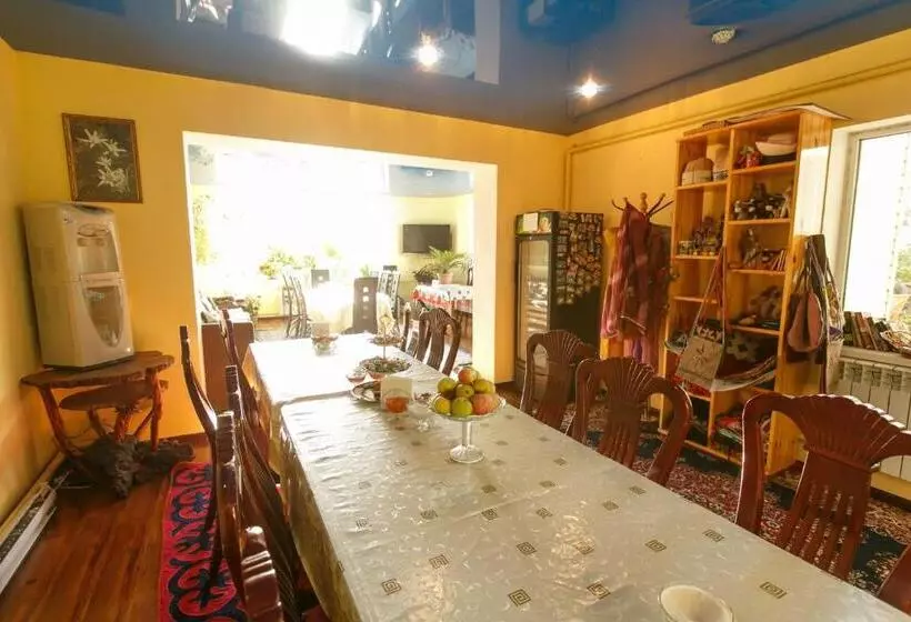 پانسیون Jamilya B&b Guest House