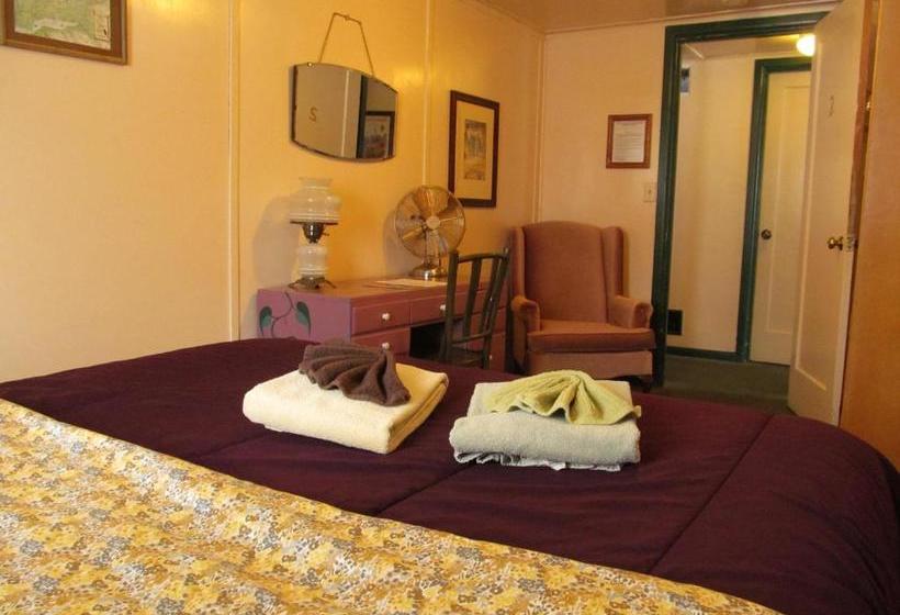 פנסיון Talkeetna Roadhouse