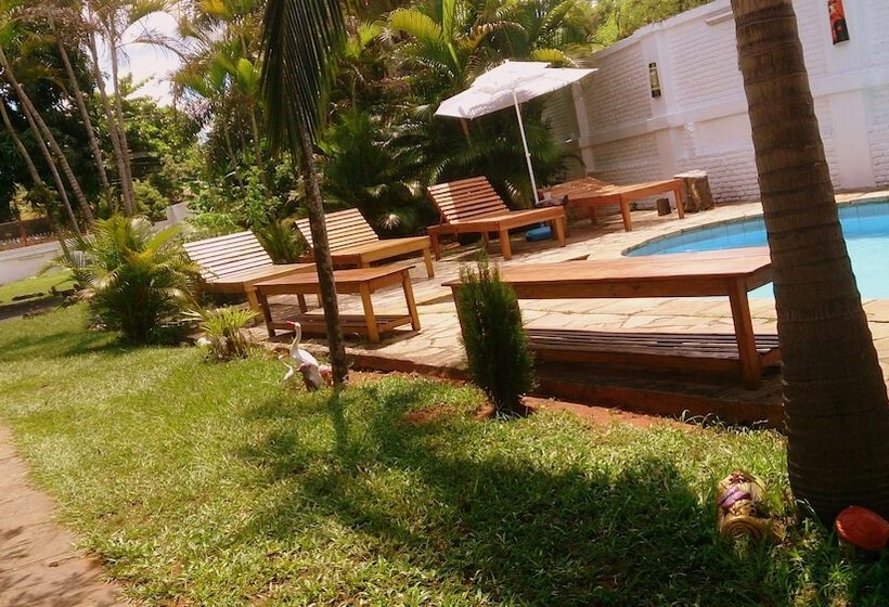 هاستل Posada Shalom