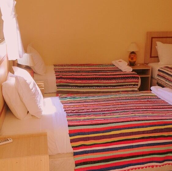 هاستل Posada Shalom