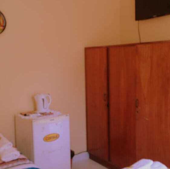 هاستل Posada Shalom