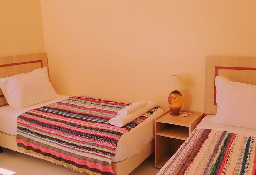 هاستل Posada Shalom