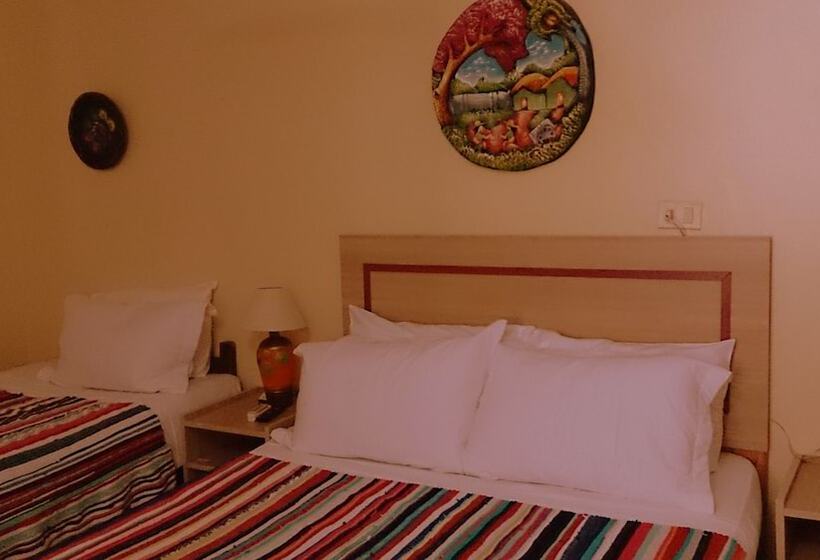 هاستل Posada Shalom